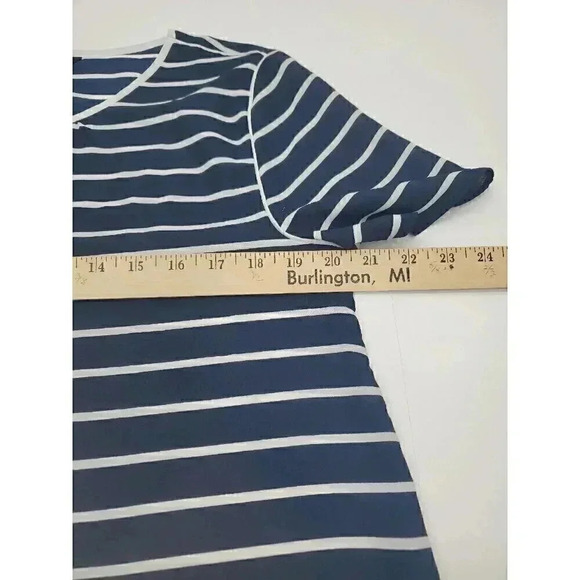 Banana Republic Blue and White Striped Short Sleeve Career Shirt Women's Size M - Picture 4 of 6